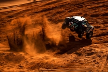 Extreme E. Sezonas Saudo Arabijoje prasidėjo čempionų pergale