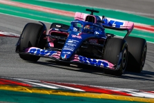F. Alonso pašiepė „Ferrari“: jie visada priima keistus sprendimus