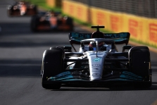 „Mercedes“ tikisi Majamyje naudoti atnaujintą bolidą