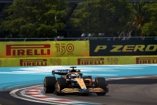 „McLaren“ surado neįprastą būdą mašinos svoriui sumažinti