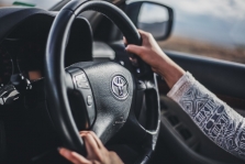 „Toyota“ tikisi 2023 metais pagaminti 10,6 mln. transporto priemonių