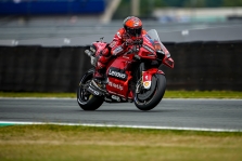 „MotoGP“. Asseno trasos rekordą pagerinęs F. Bagnaia iškovojo ketvirtą „pole“