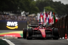 „Ferrari“ paaiškino, kodėl jos sportininkai neapsikeitė pozicijomis