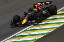 Teisėjai skyrė baudos taškus M. Verstappenui ir L. Norrisui