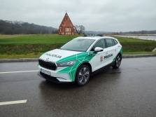 Kauno rajono policija važinės elektromobiliu