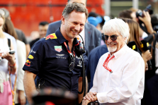 B. Ecclestone‘as: vargu ar C. Horneris sugrįš į „Formulę-1“