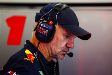 L. Hamiltonas padės į „Ferrari“ prisivilioti A. Newey?