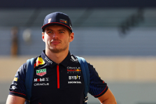M. Verstappenas dėl dviejų „Red Bull“ ekipų problemos nemato