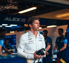 „Williams“ vadovas: „Red Bull“ galėjo sumažinti 2026 m. variklio pajėgumą