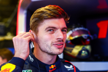 C. Leclerco spaudimą atlaikęs M. Verstappenas triumfavo Bahreino GP kvalifikacijoje