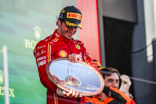 M. Gallagheris: „Ferrari“ nėra ko gailėtis paleidus Sainzą