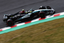 M. Brundle'as: „Mercedes“ lenktynėse kils pozicijomis