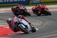 JAV „MotoGP“: pirmavusio M. Marquezo avarija ir ilgai laukta M. Vinaleso pergalė