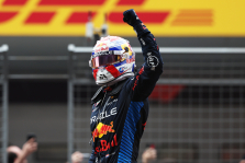 Įvardijo kiek „Mercedes“ mokėtų M. Verstappenui