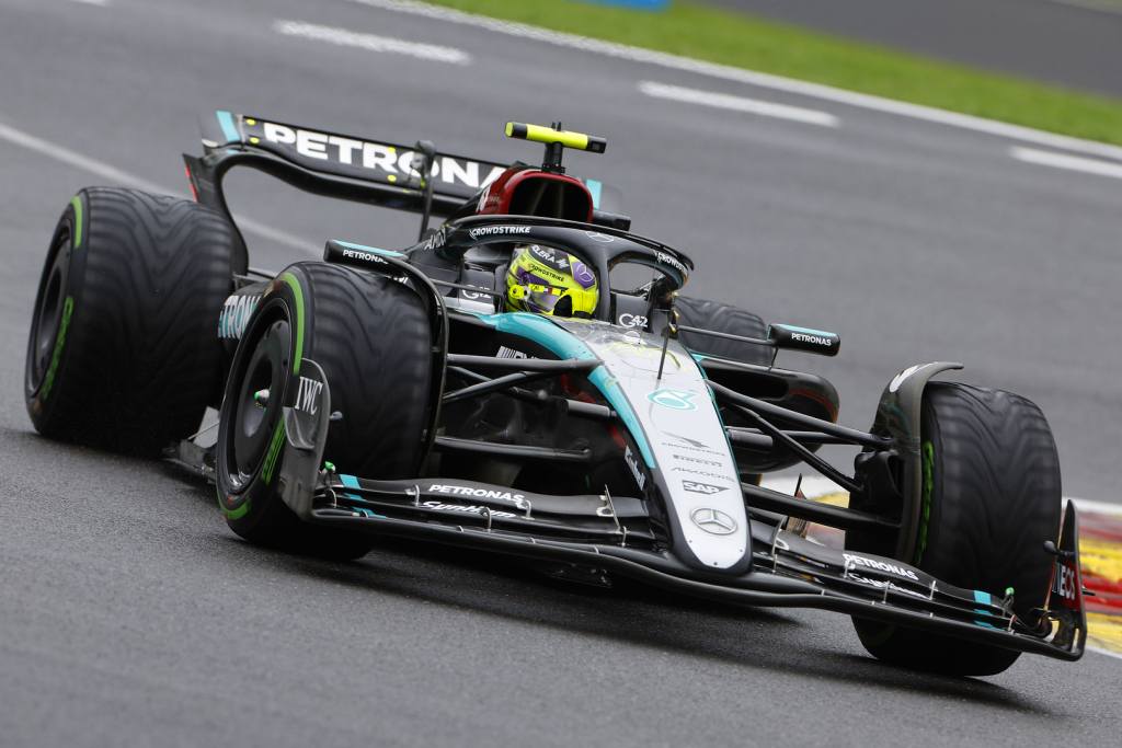 Pirma treniruotė Las Vegase: greičiausias buvo L. Hamiltonas ir „Mercedes“