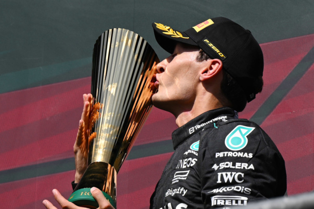 „Sky Sports F1“ ekspertas: kodėl Russellas buvo diskvalifikuotas?
