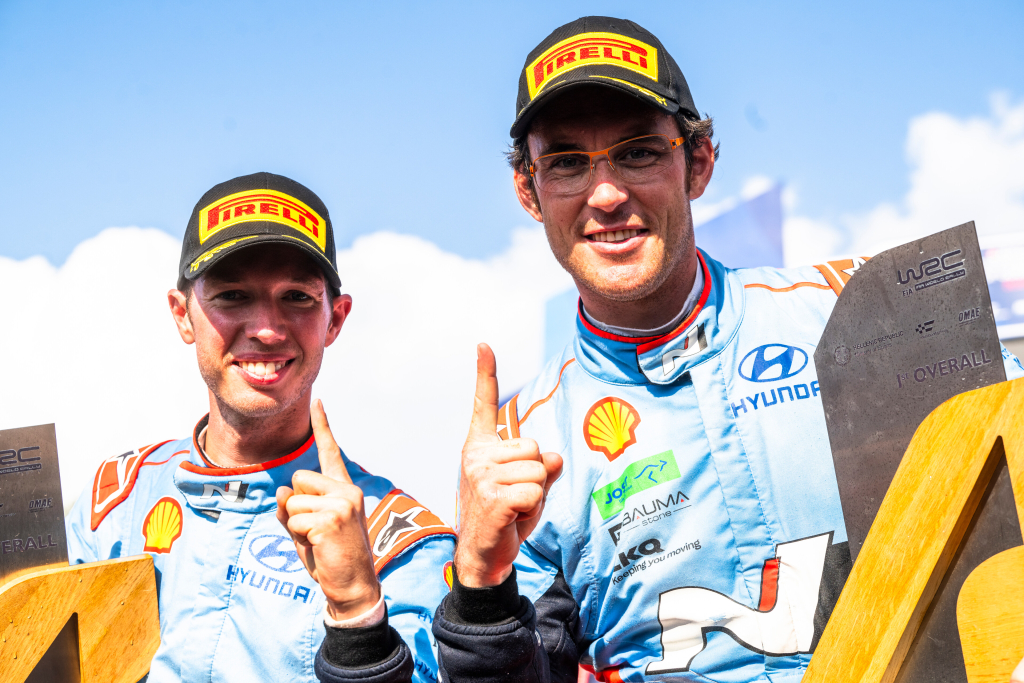 <span style="background:#000000; color:white; padding: 0 2px">WRC</span> S. Ogier Europos ralį baigė su avarija, T. Neuville priartėjo prie čempiono titulo