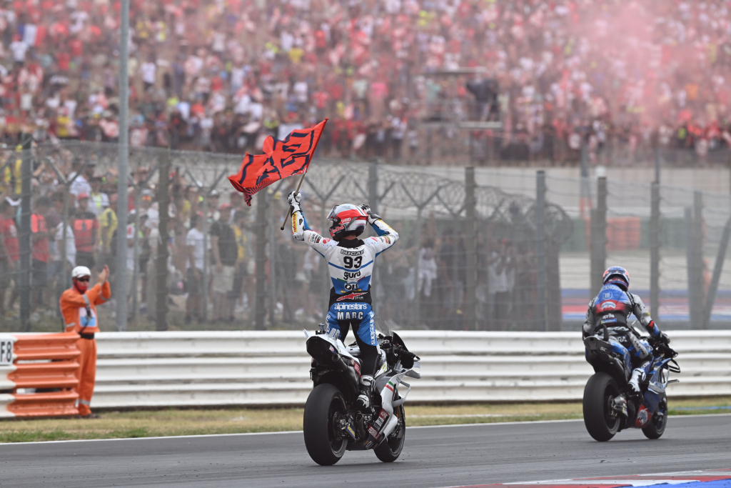 Moto GP. M. Marquezas triumfavo antrą kartą paeiliui, J. Martinas išsiskyrė įdomia taktika