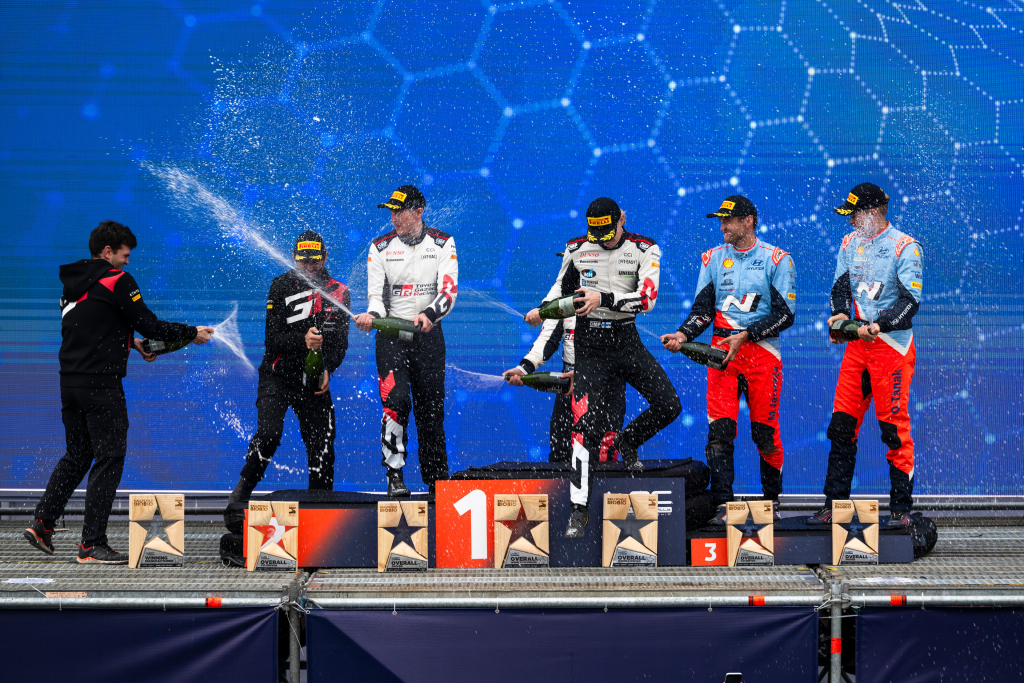 <span style="background:#000000; color:white; padding: 0 2px">WRC</span> Čilės ralyje triumfavo K. Rovanpera, T. Neuville išsaugojo persvarą bendroje įskaitoje