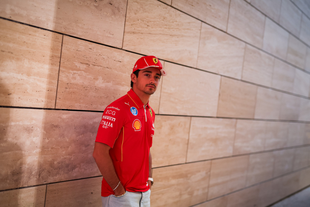 Kataro treniruotėje greičiausi buvo „McLaren“ su „Ferrari“