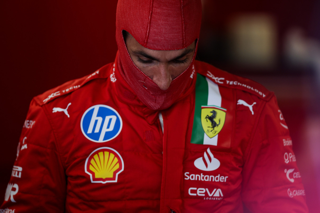 F. Vasseuras neatmeta C. Sainzo sugrįžimo į „Ferrari“ galimybės