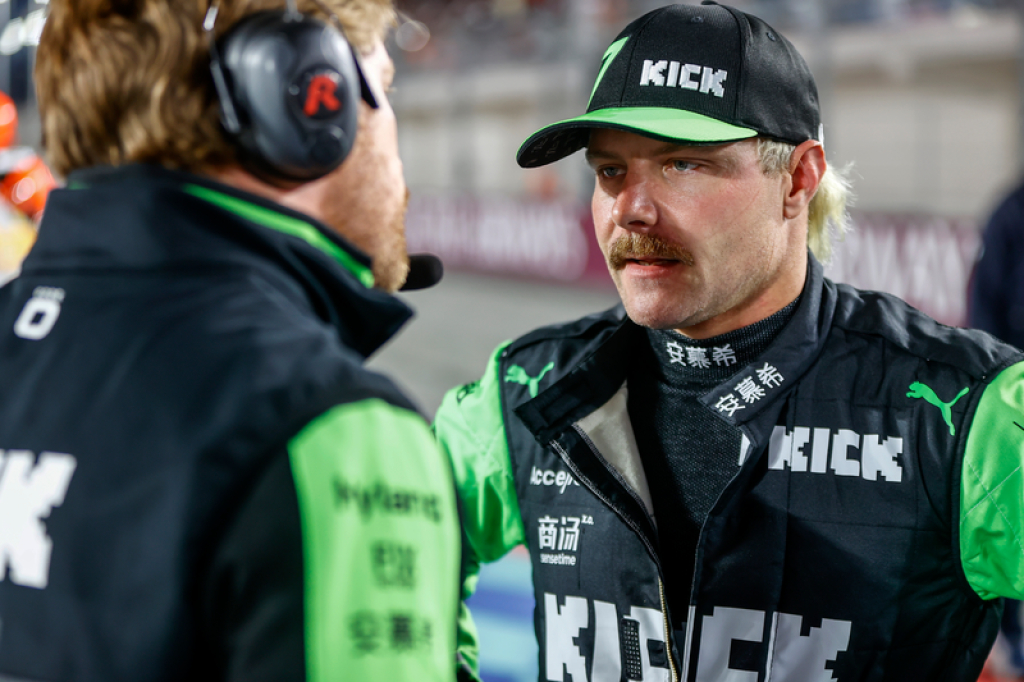 V. Bottas: kartais reikia atsitraukti atgal