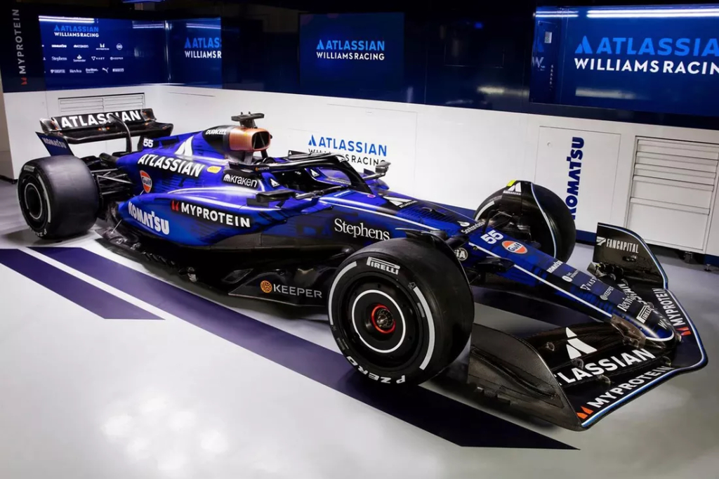 „Williams“ parodė naujo sezono bolidą