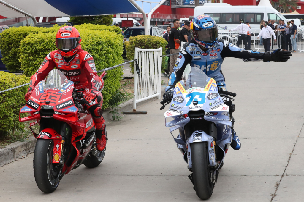 <span style="background:#d5002c; color:white; padding: 0 2px">MotoGP</span> M. Marquezas vėl pirmas, M. Bezzechi iškovojo trečiąjį podiumą paeiliui
