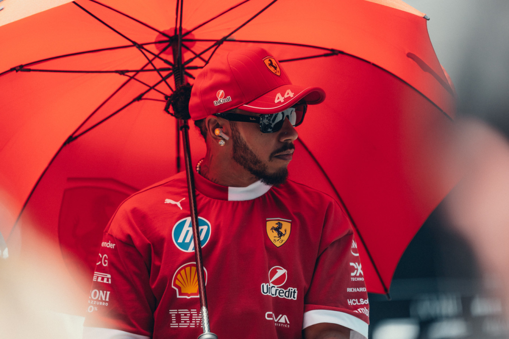 A. Davidsonas pagyrė L. Hamiltoną po incidento su M. Verstappenu