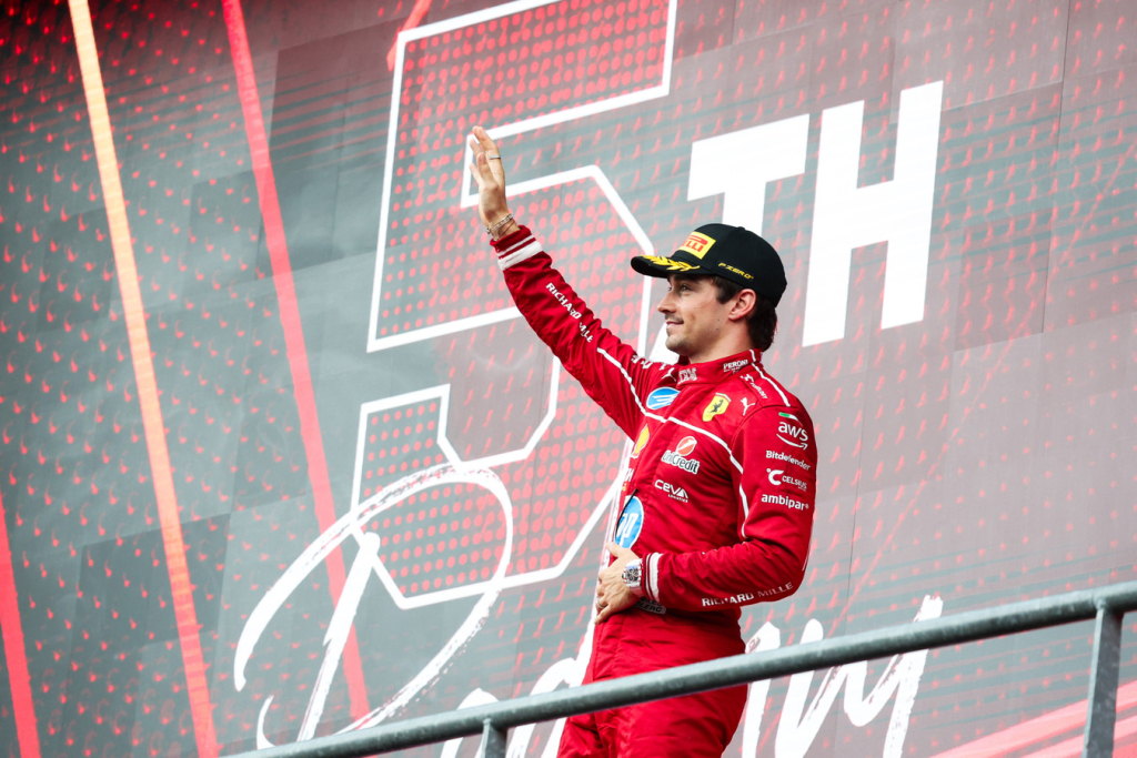 C. Leclercas: vairuoti „Ferrari“ man svarbiau, nei kovoti dėl titulo