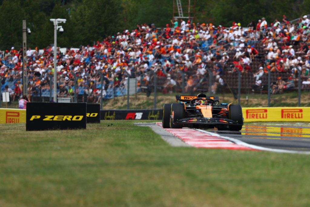 Vengrijos treniruote nr. 3: „McLaren“ lenktynininkus vėl skiria milisekundės, arčiausiai jų – „Ferrari“
