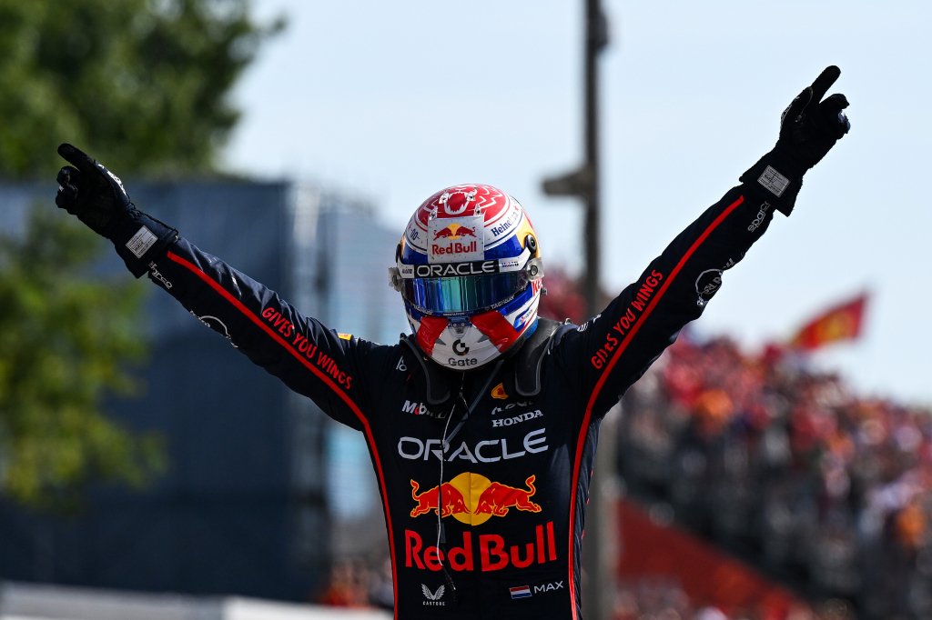 J. Villeneuve'as: Hamiltonas pradėjo gerbti Verstappeną