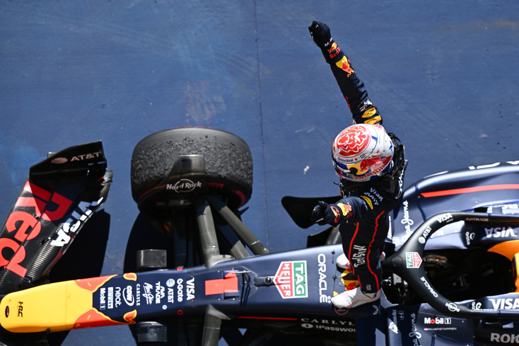 JAV GP triumfavo prie čempionato lyderių priartėjęs M. Verstappenas