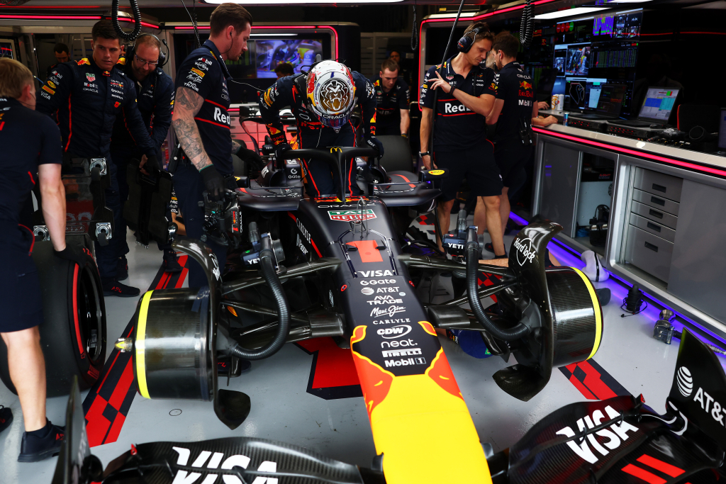 N. Rosbergas nusistebėjo dėl saugios „Red Bull“ taktikos paskutinėse lenktynėse