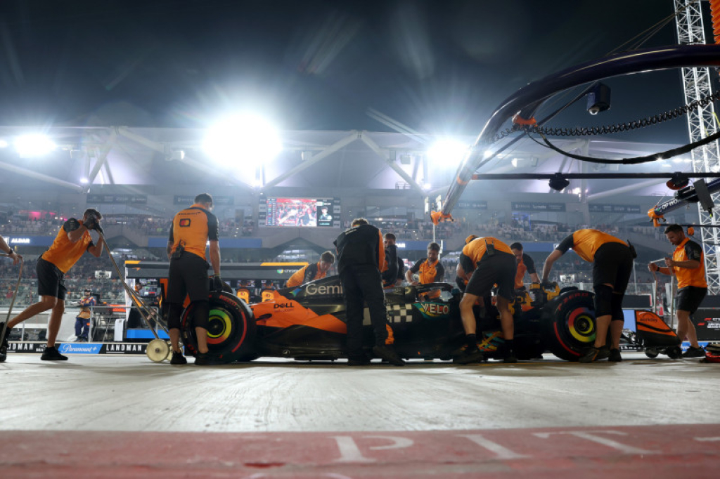 Sezono rezultatai: „McLaren Formula 1 Team“