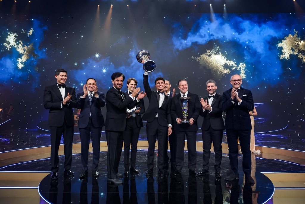 FIA ceremonijoje išdalinti apdovanojimai, įdomiais veiksmais pasižymėjo federacijos prezidentas