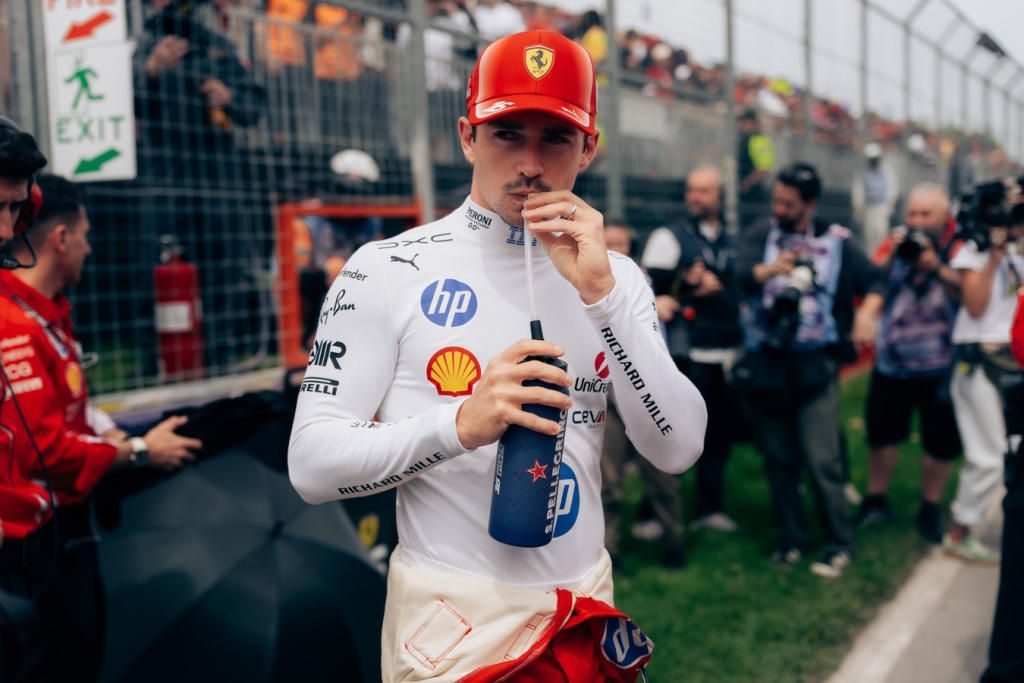 Aiškėja, kokio ilgio kontraktą su „Ferrari“ pasirašė C. Leclercas