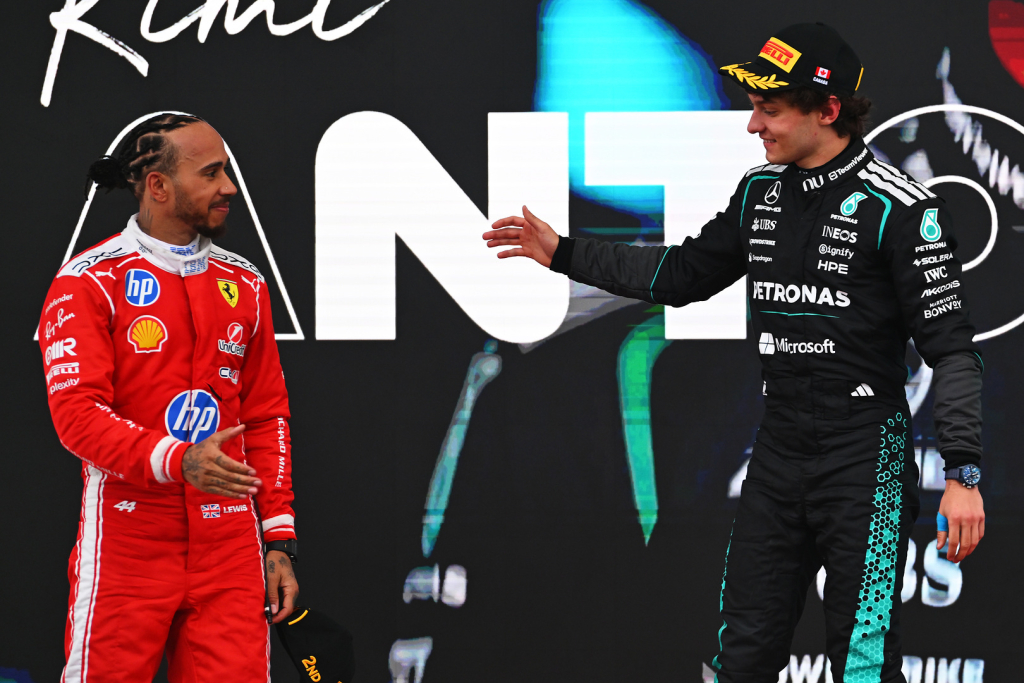 „Mercedes“ gyręs L. Hamiltonas: kova čempionate dar tęsiasi