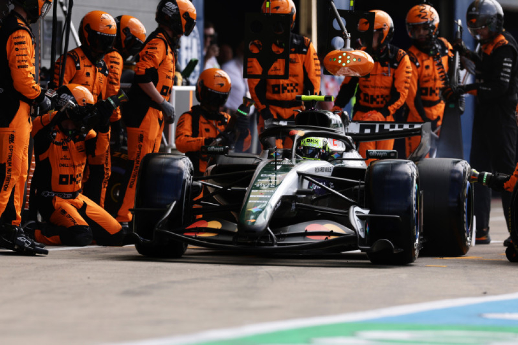 Patarimas „McLaren“: kurkite savo variklį